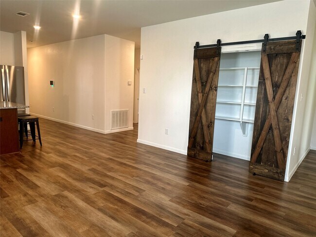 Building Photo - 17902 Sunny Savanna Dr