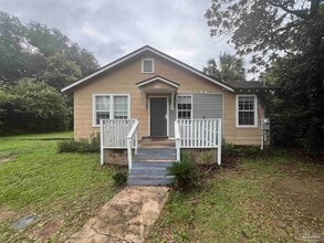 Building Photo - 3104 W Gadsden St