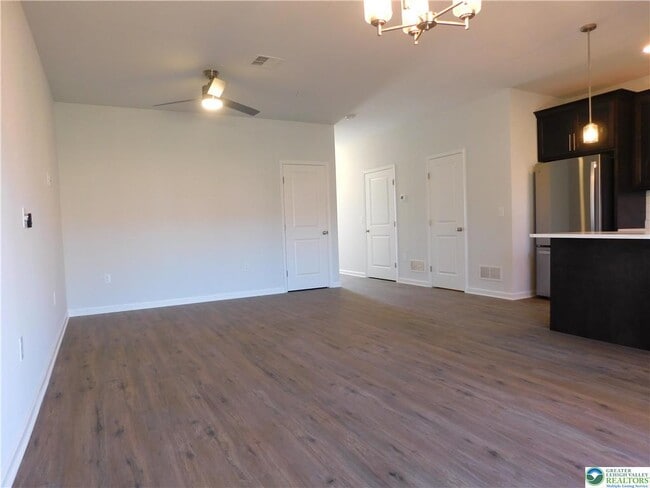 Building Photo - 6663 Stein Way