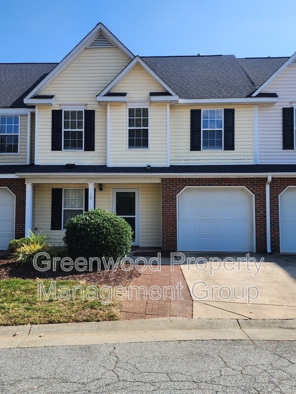 Building Photo - 19 Cambridge Oak Cir