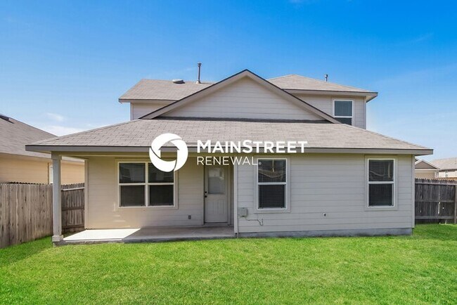 Building Photo - 4 Bedroom Pet-Friendly Home in SAINT HEDWIG, TX with Main Street Renewal