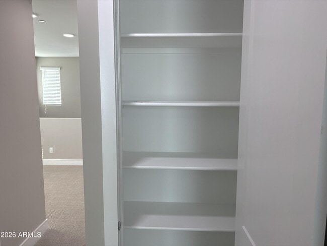 Building Photo - 1011 E Pasadena Ave