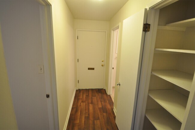 Building Photo - 1510 N Post St