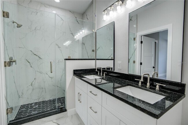 Building Photo - 5630 Queener Ave