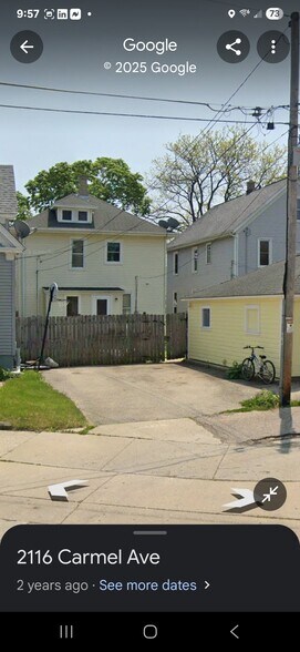 offstreet 1 spot rear on alley - 2112 Clarence Ave