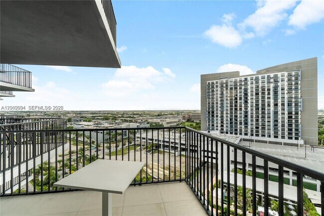 Building Photo - 5300 Paseo Blvd