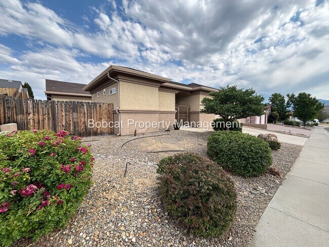 Building Photo - Golf Course Living with Mountain Views & Detached Casita
