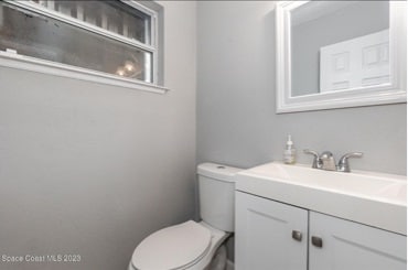 Building Photo - 942 Chace Ln NE