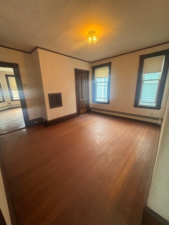 Building Photo - 86 Chestnut St