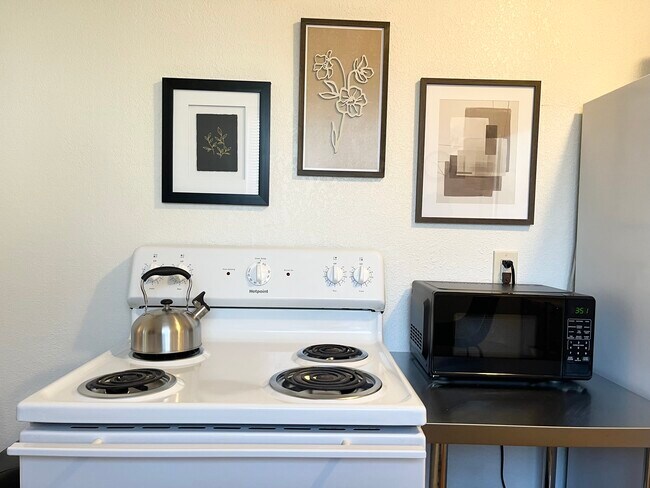 Building Photo - Rocky Court