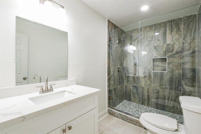 Building Photo - 527 FM 787