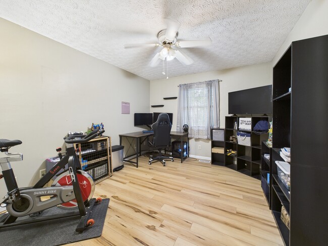 Building Photo - 114 Dogwood Cir