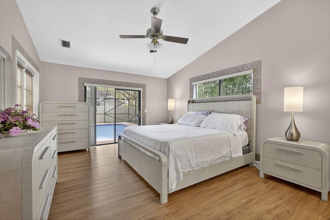 Building Photo - 798 Blueberry Dr