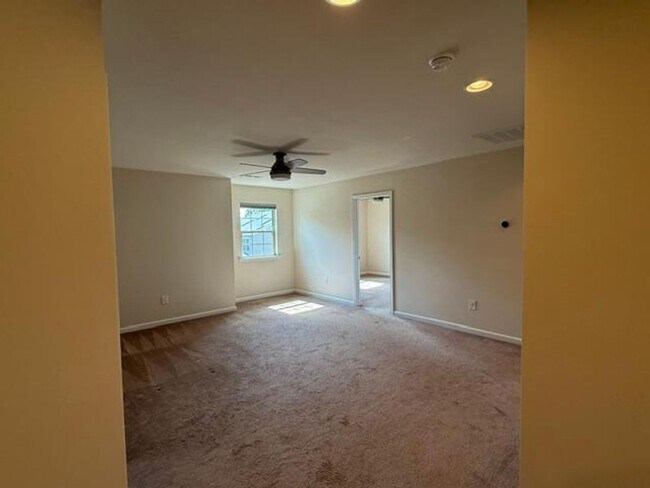 Building Photo - 1009 Magnolia Blossom Ln