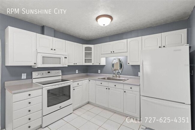 Building Photo - 4401 3rd Ave N