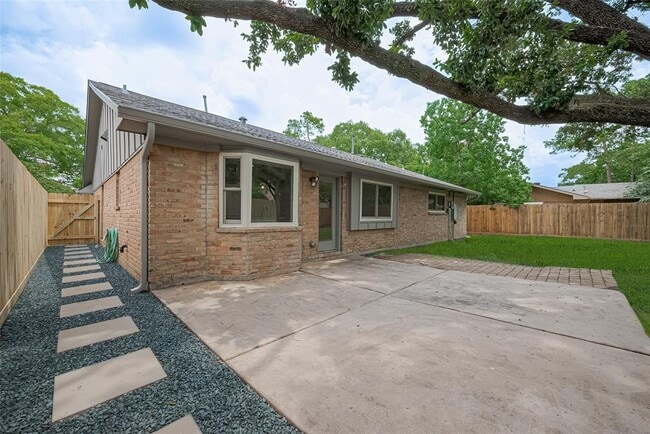 Building Photo - 12319 Attlee Dr