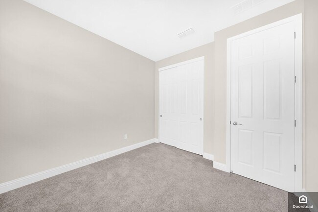 Building Photo - 3909 Portola Cmn