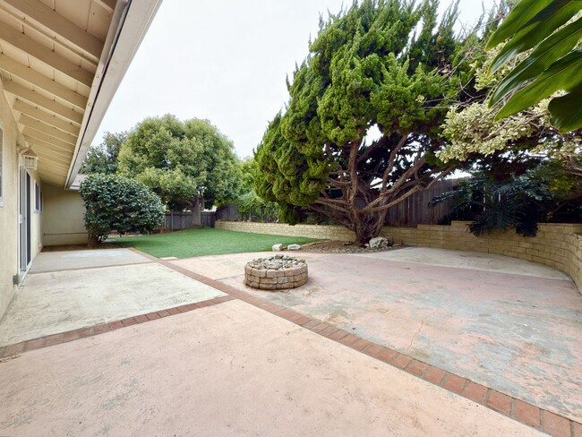 Building Photo - Charming Single Level Home in Carlsbad