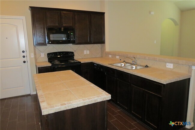 Building Photo - 298 Rosalie Dr