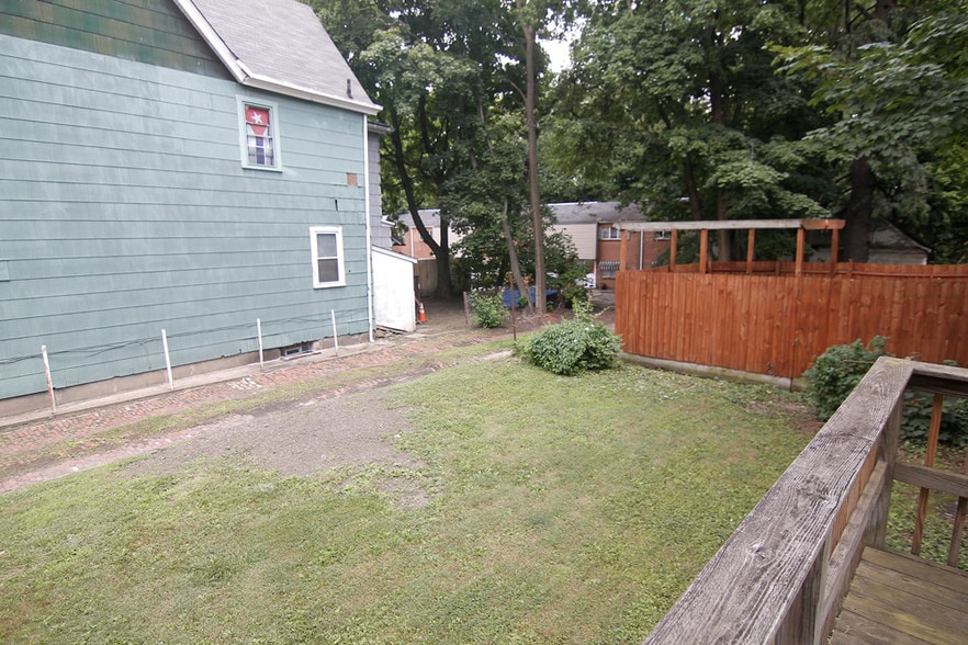 Building Photo - 201 Franklin Ave