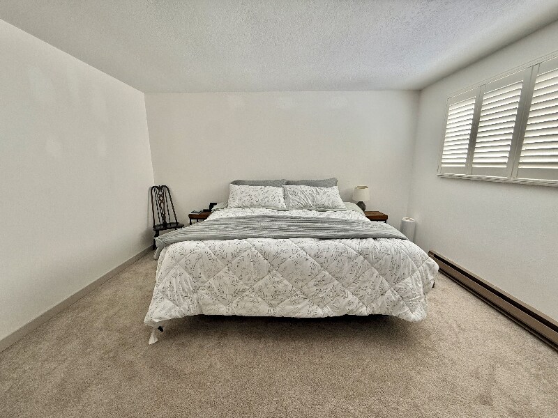 Building Photo - 1012 Wagonwheel Dr