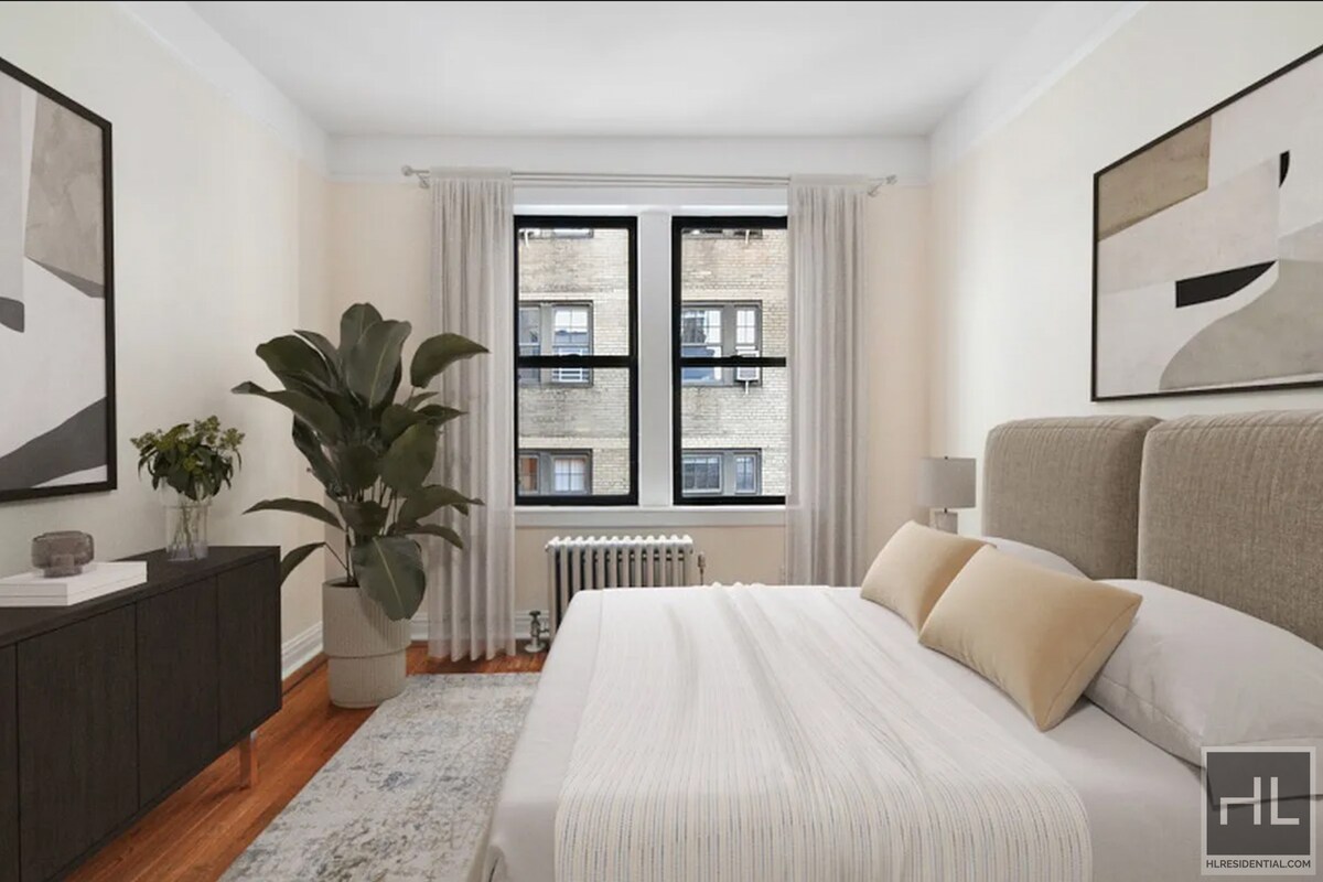 Building Photo - West 10th Street