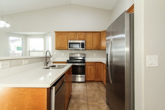 Building Photo - 14105 W Rosewood Dr