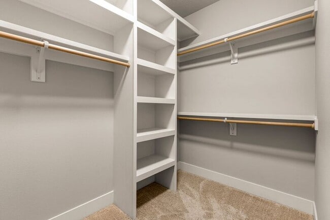 Building Photo - 7898 SW Capitol Hill Rd