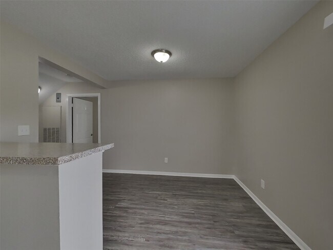 Building Photo - 3210 Kelling St