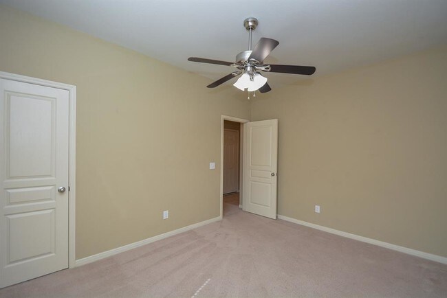 Building Photo - 8135 Running Brook Ln