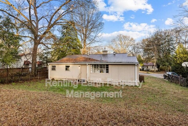 Building Photo - 620 Annie Laura Dr