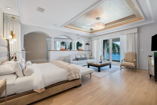 Building Photo - 176 S Hibiscus Dr