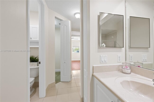 Building Photo - 433 SW 147th Ave