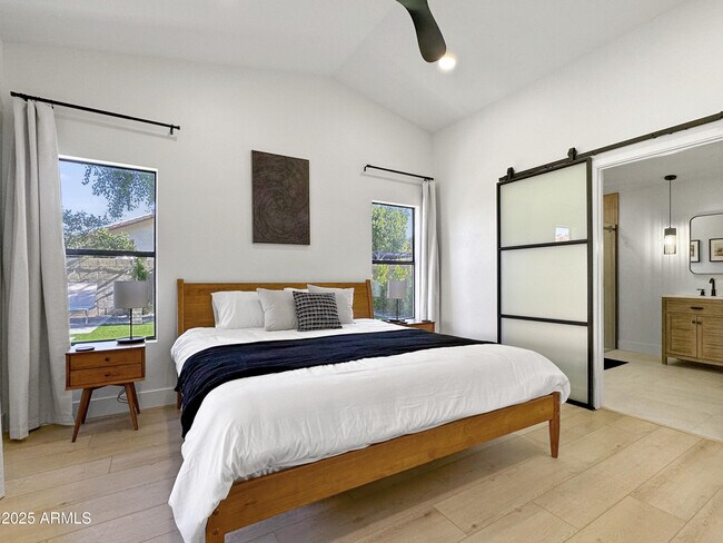 Building Photo - 16653 N 59th St