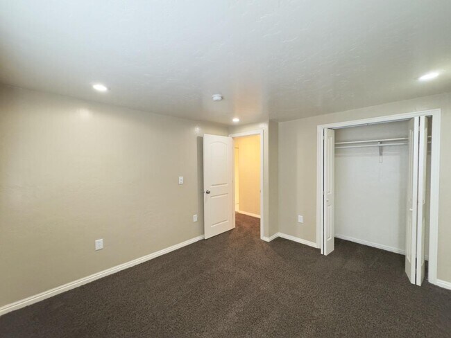 Building Photo - 1078 Cinnamon Ridge Dr