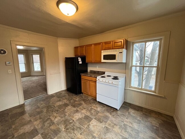 Building Photo - 714 Jackson St