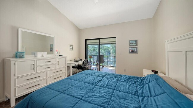 Building Photo - 1611 Clower Creek Dr