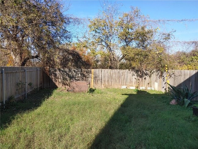 Building Photo - 13353 Water Oak Ln