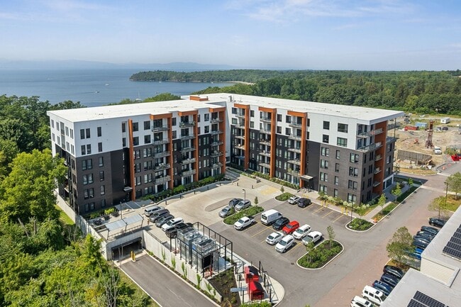 Building Photo - ONE25: Pet-Friendly 1-Bed with Balcony, Do...