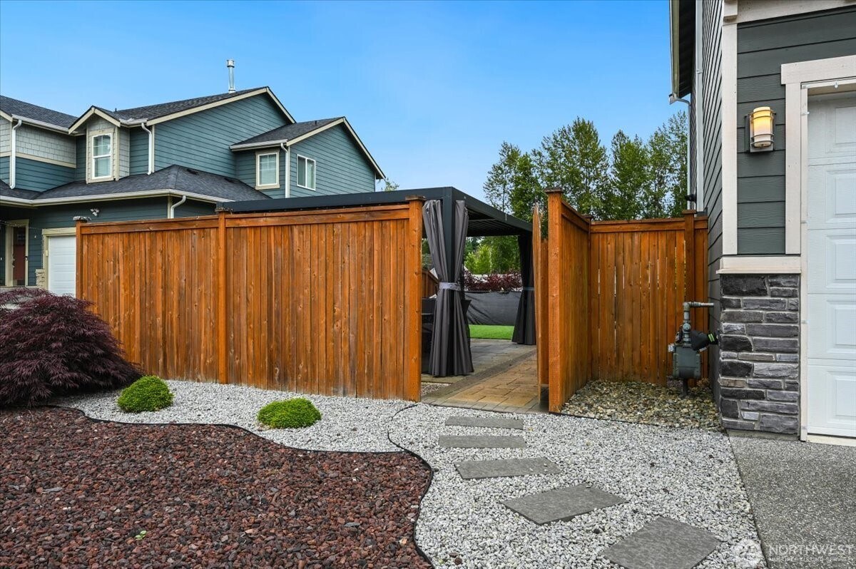 Side Yard - 16311 5th Dr SE