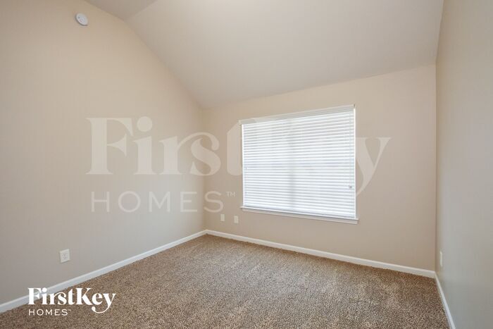 Building Photo - 7125 Bedrock Cir