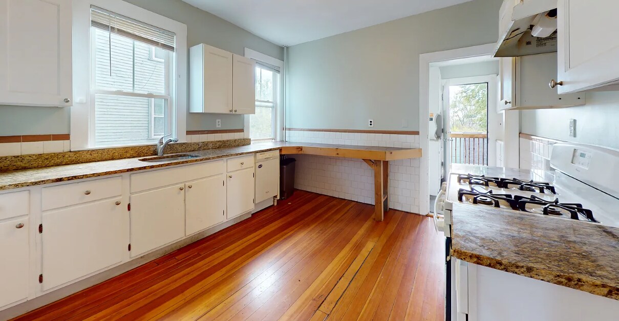 Building Photo - 106 Highland Ave