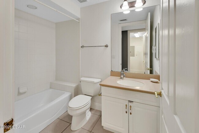 Building Photo - 4623 Rivers Edge Village Ln