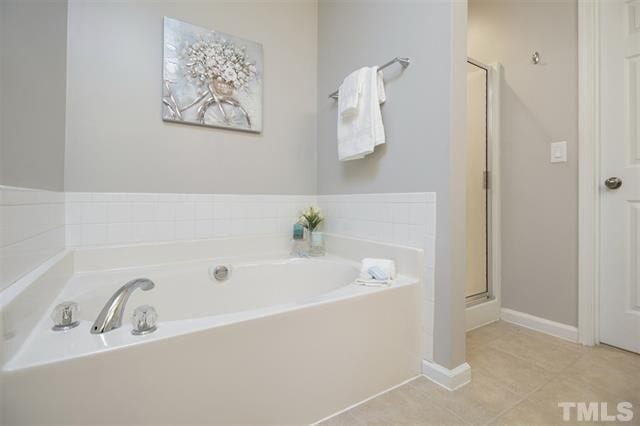 Building Photo - Immaculate Brier Creek Townhome