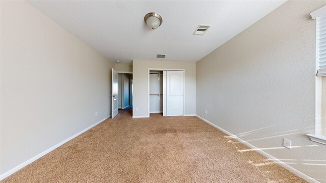 Building Photo - 20254 Fossil Valley Ln