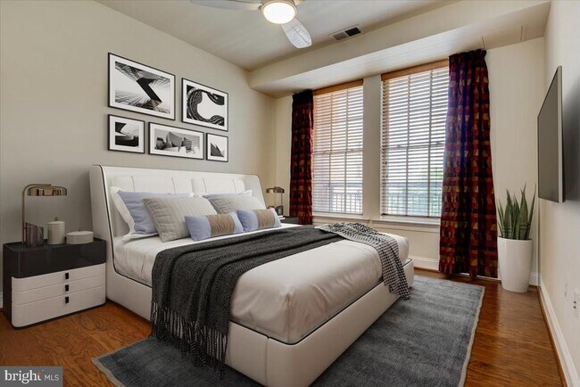 Building Photo - 1023 N Royal St