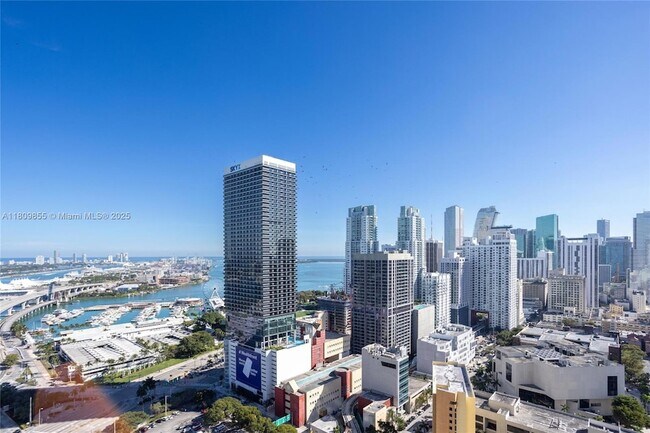 Building Photo - 159 NE 6th St