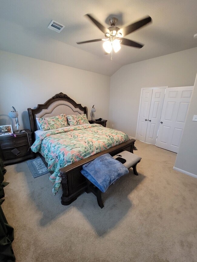 Building Photo - 4418 Hronas Dr
