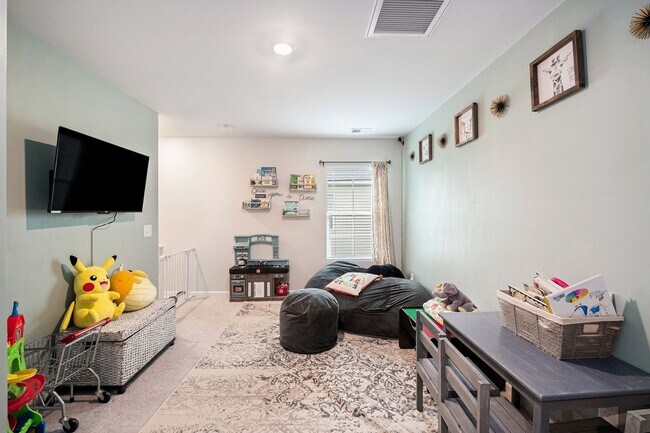 Building Photo - Spacious 5BR House in Charleston