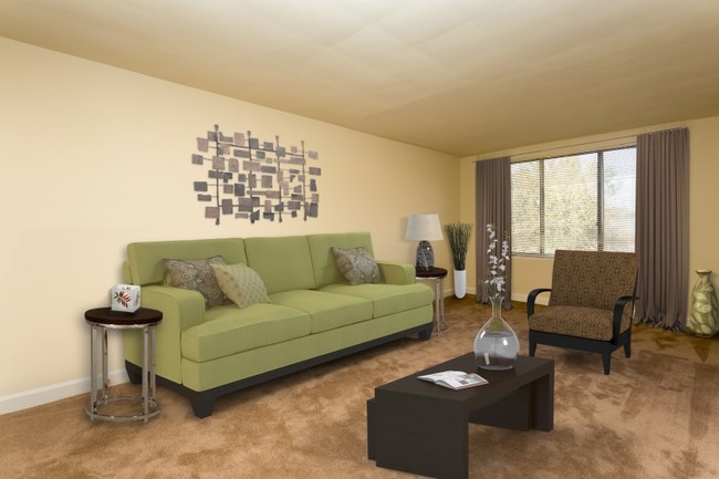 Primary Photo - Friendship Courts Apartments